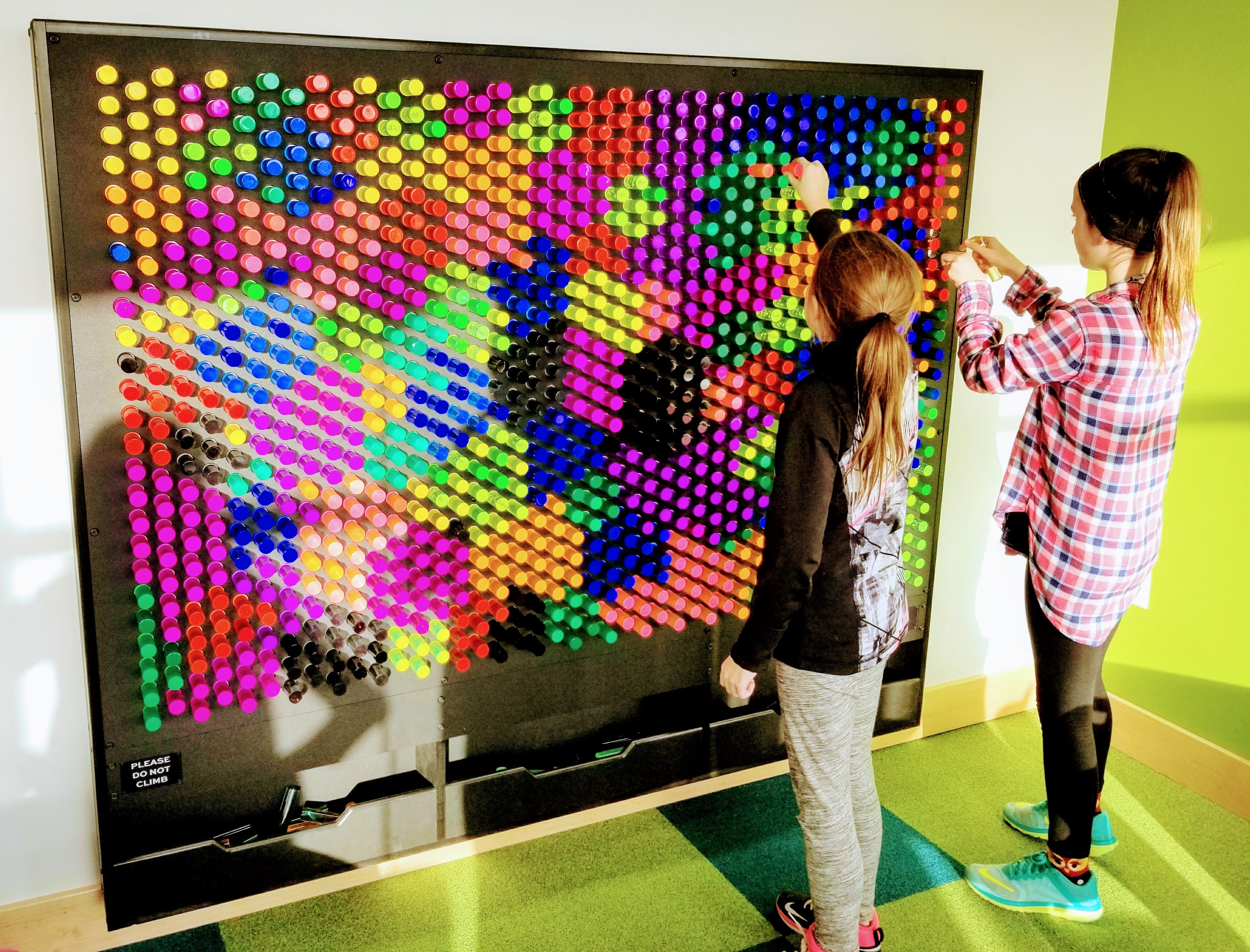 LiteZilla Giant Lite Brite Outdoor Weather-Resistant SKU LZ-OTD