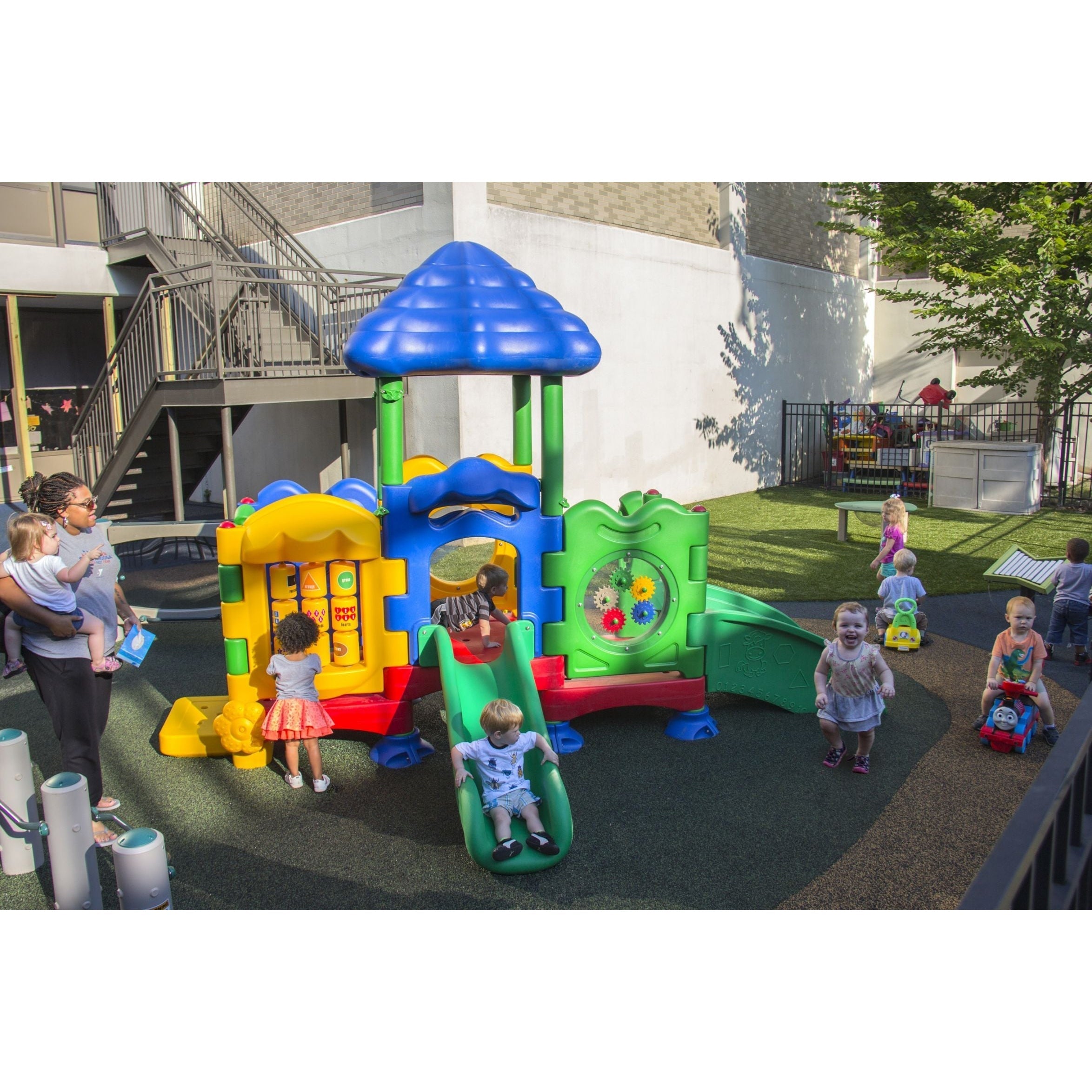 UltraPlay Discovery Center Sapling Playground SKU DC-SAPR