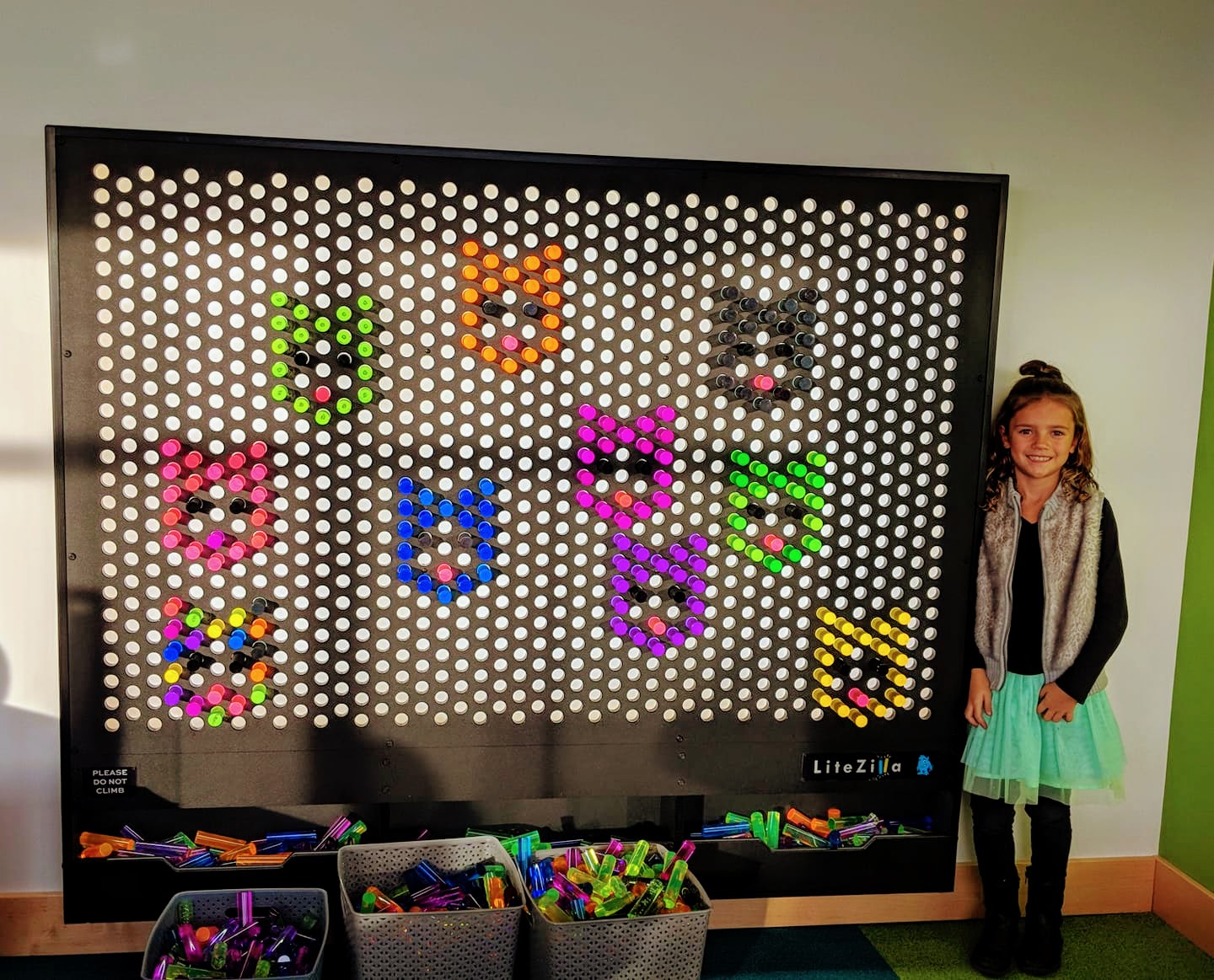 LiteZilla Giant Lite Brite Outdoor Weather-Resistant SKU LZ-OTD