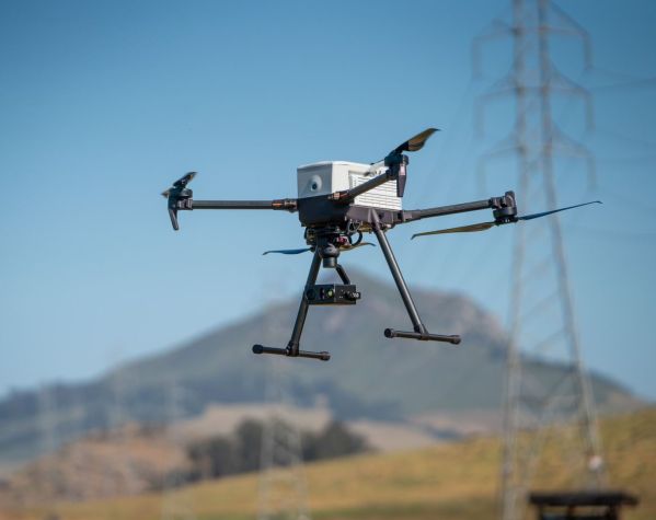 Inspired Flight IF800 Quadcopter Bundle, SRoC + DL2450 Radio  GCS, Sentera 65R Optical Payload SKU 104153