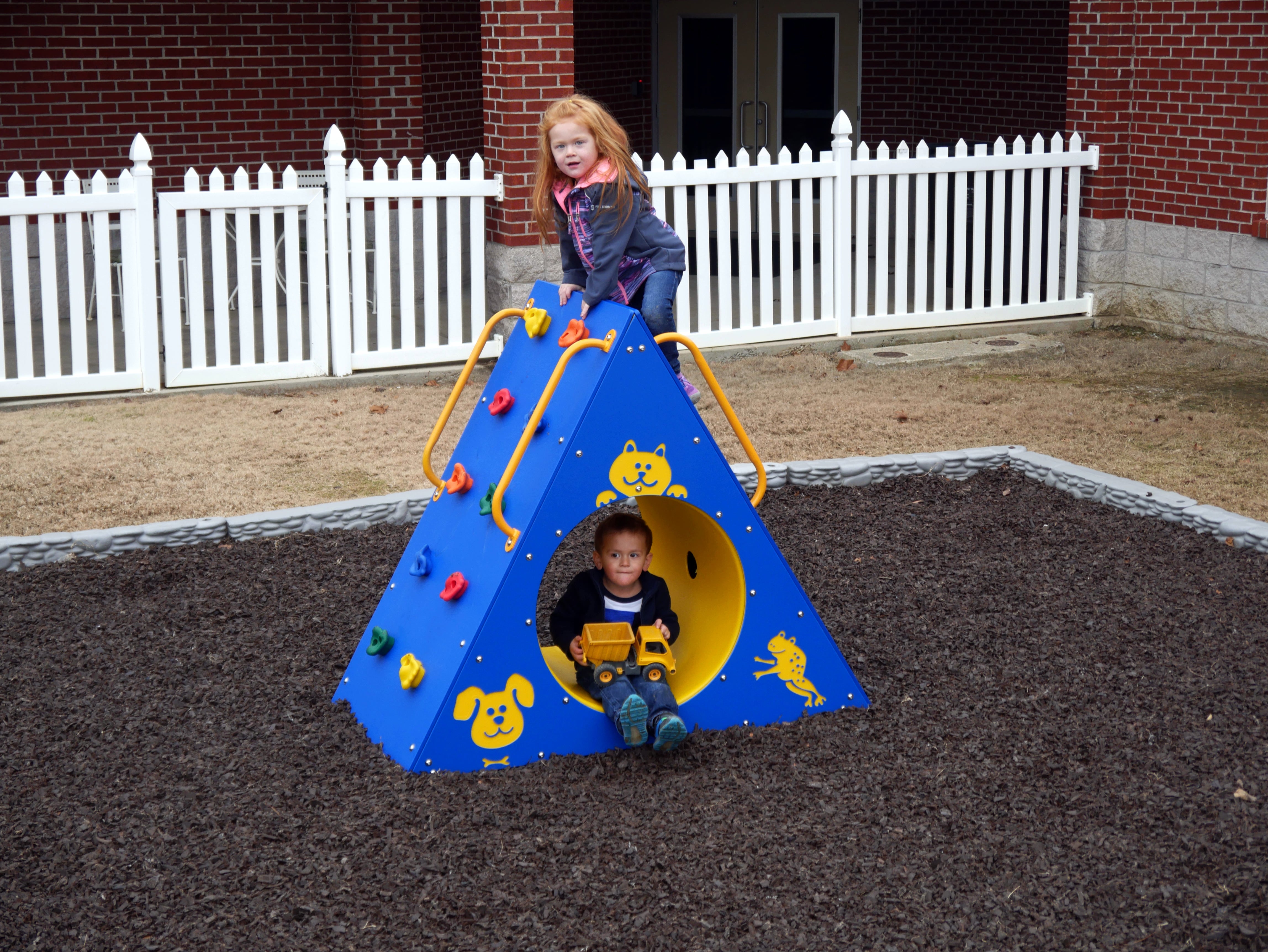 Infinity Playgrounds Climbing Wall w/ Tunnel SKU IP-8038