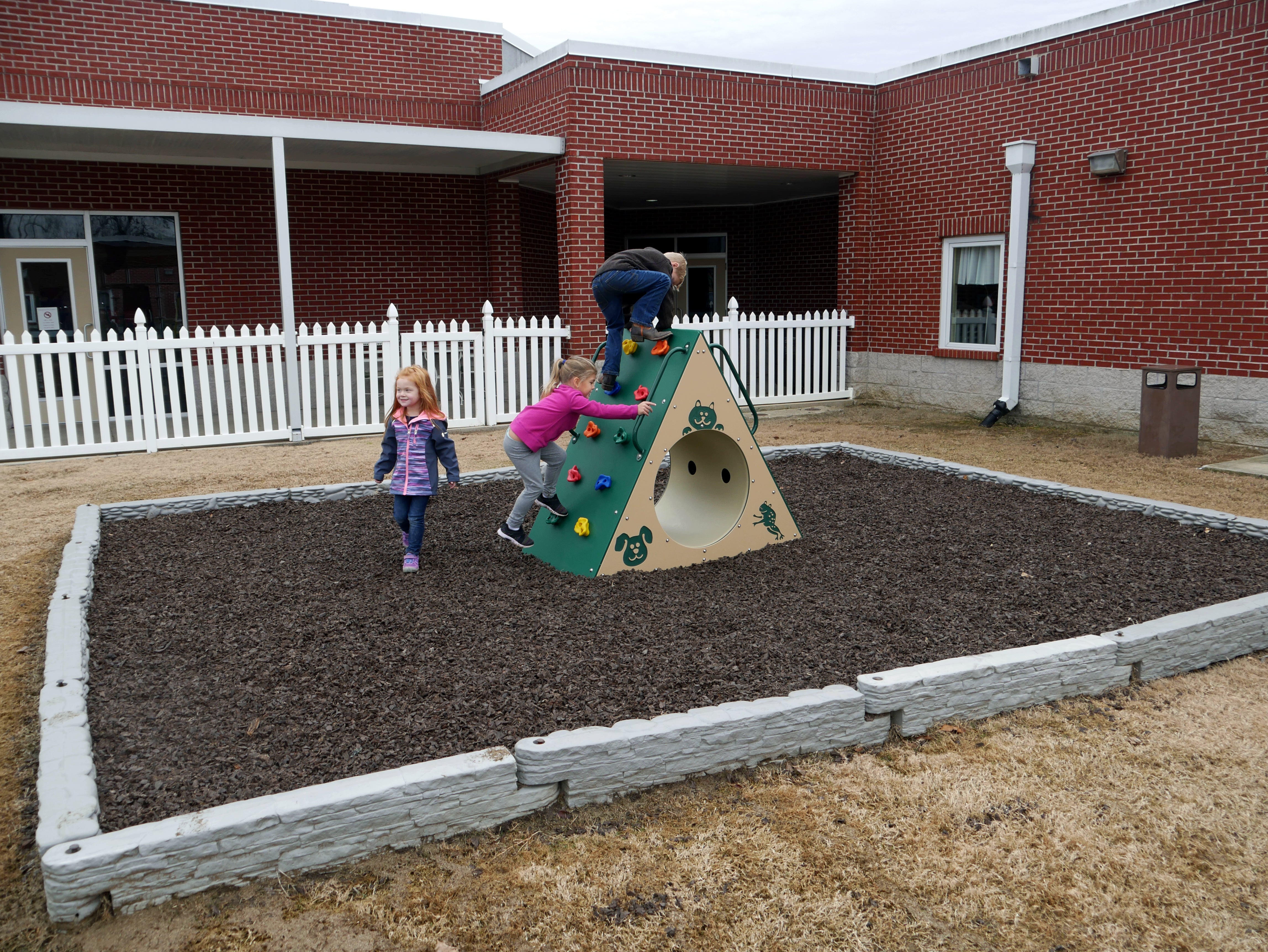 Infinity Playgrounds Climbing Wall w/ Tunnel SKU IP-8038