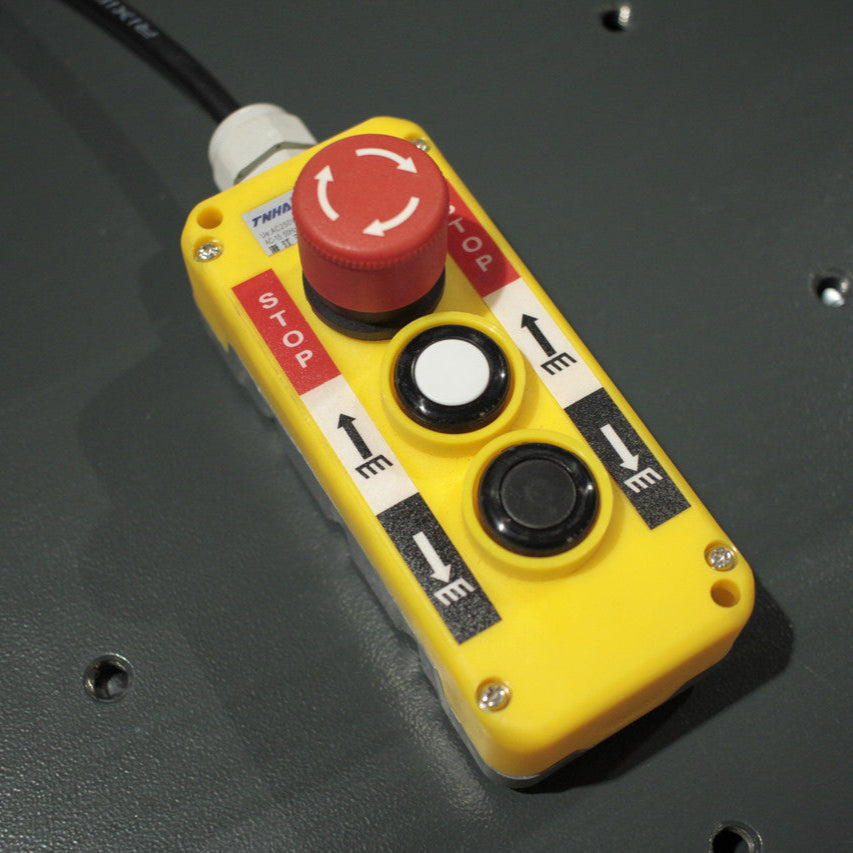 Stratus Lifting Table, 2600 lbs, Remote controlled, 110V SKU SAE-LT2600E