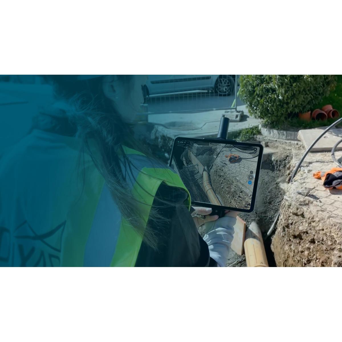 Pix4D viDoc RTK Rover No Phone Case SKU 3240.060