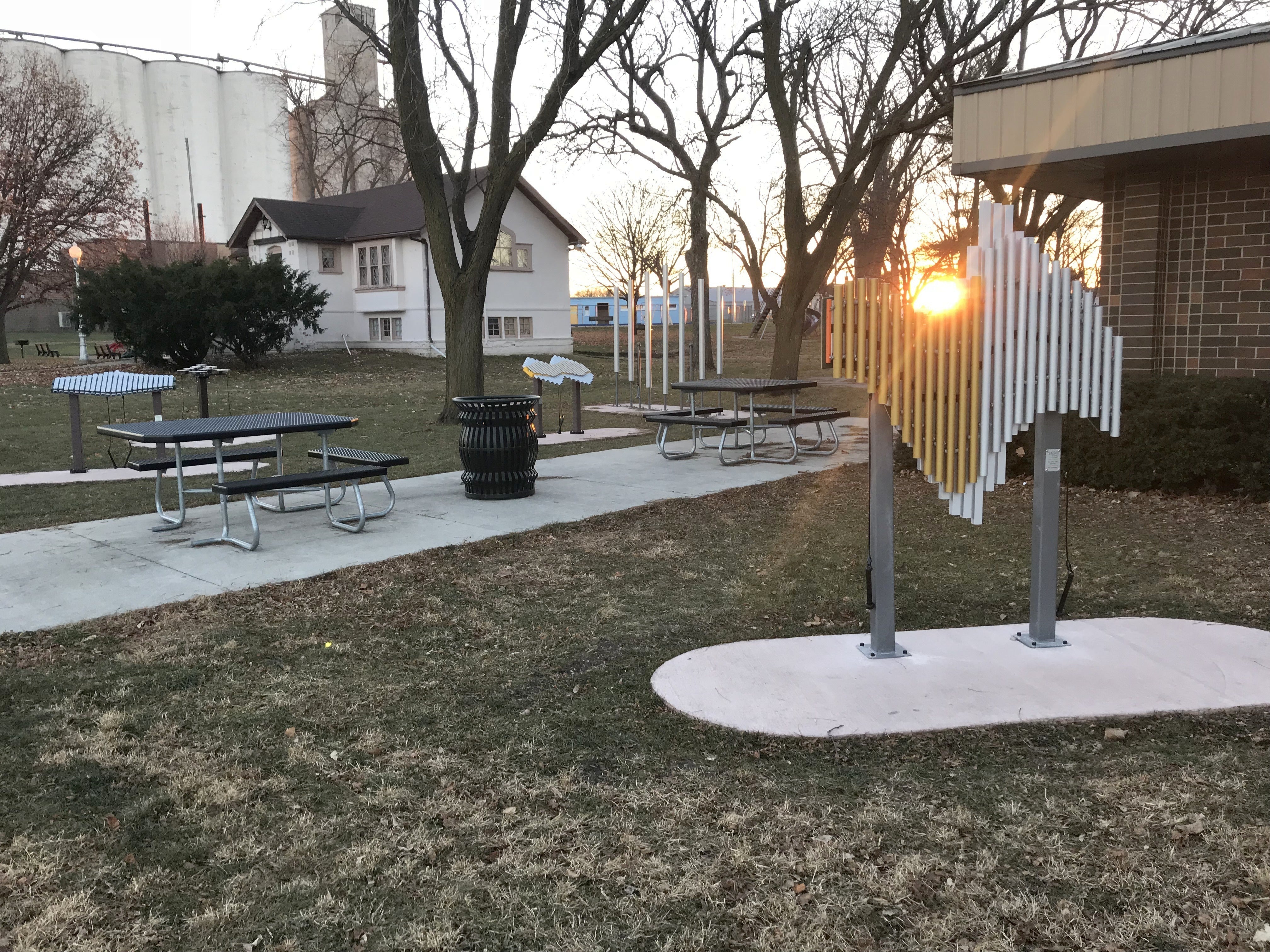 FreeNotes Swirl 26 Note Musical Element SKU SWRL