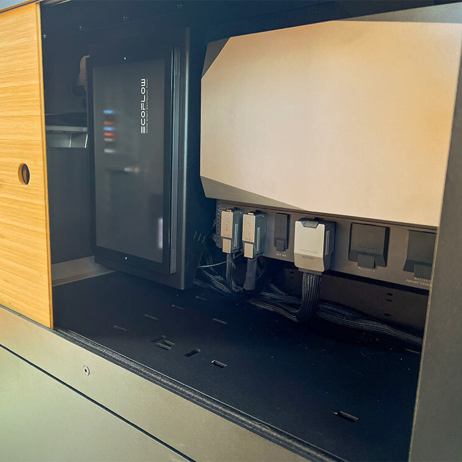 EcoFlow Rigwell Nomad Murphy Bed Power Kit