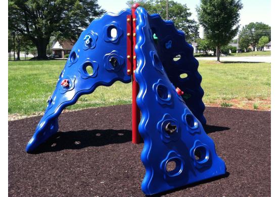 Playground Equipment 3 Panel Cyclone Challenger SKU PCH001
