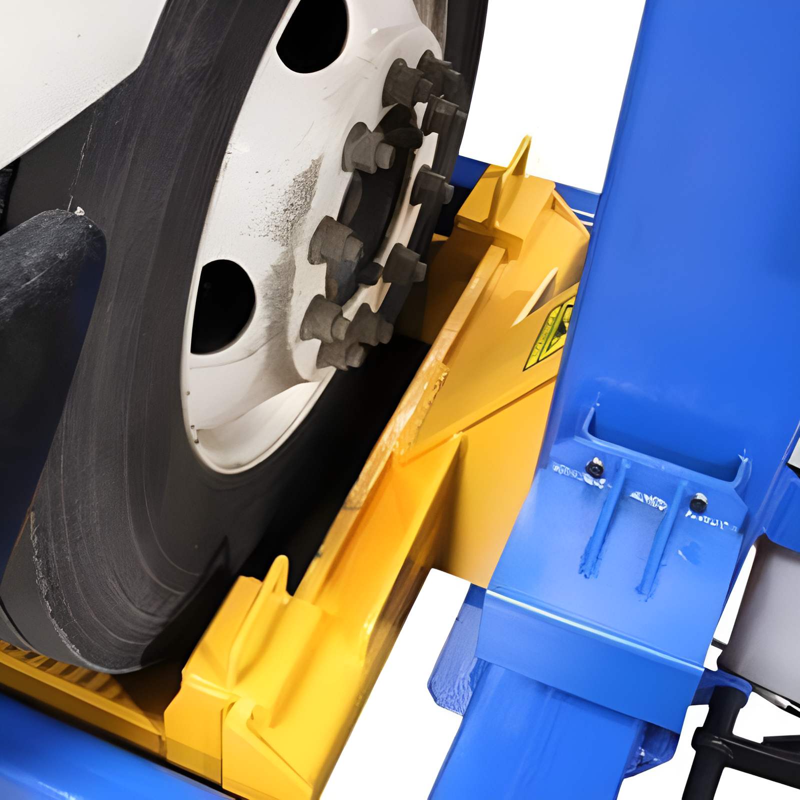 Atlas 18,500lb Mobile Column Lift System, 6 Units, 24v Battery w/ Cable Communication, ALI Certified SKU ATEML-6051BC