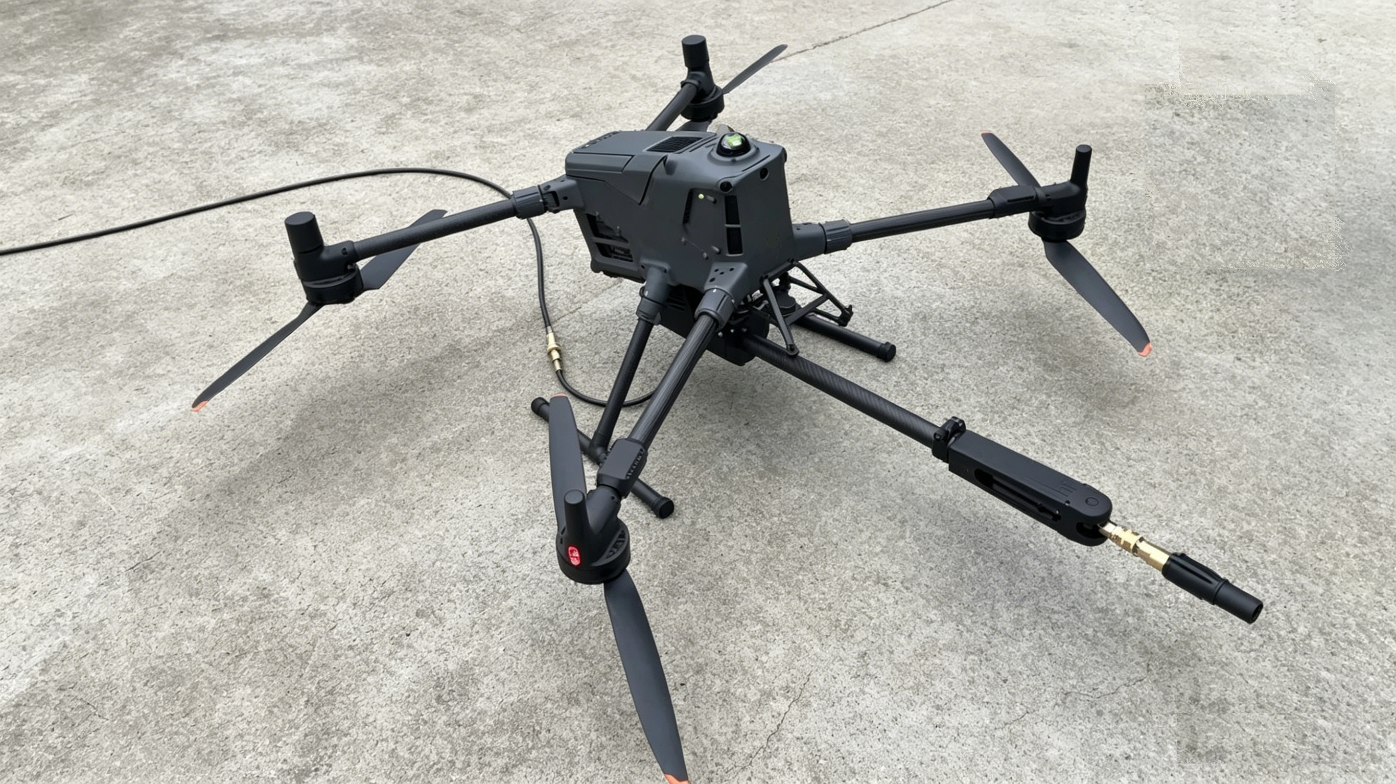AeroClean P3, T50 Tethered Spray Cleaning System For DJI M400, Industrial Payload SKU AearoClean-P3-50M