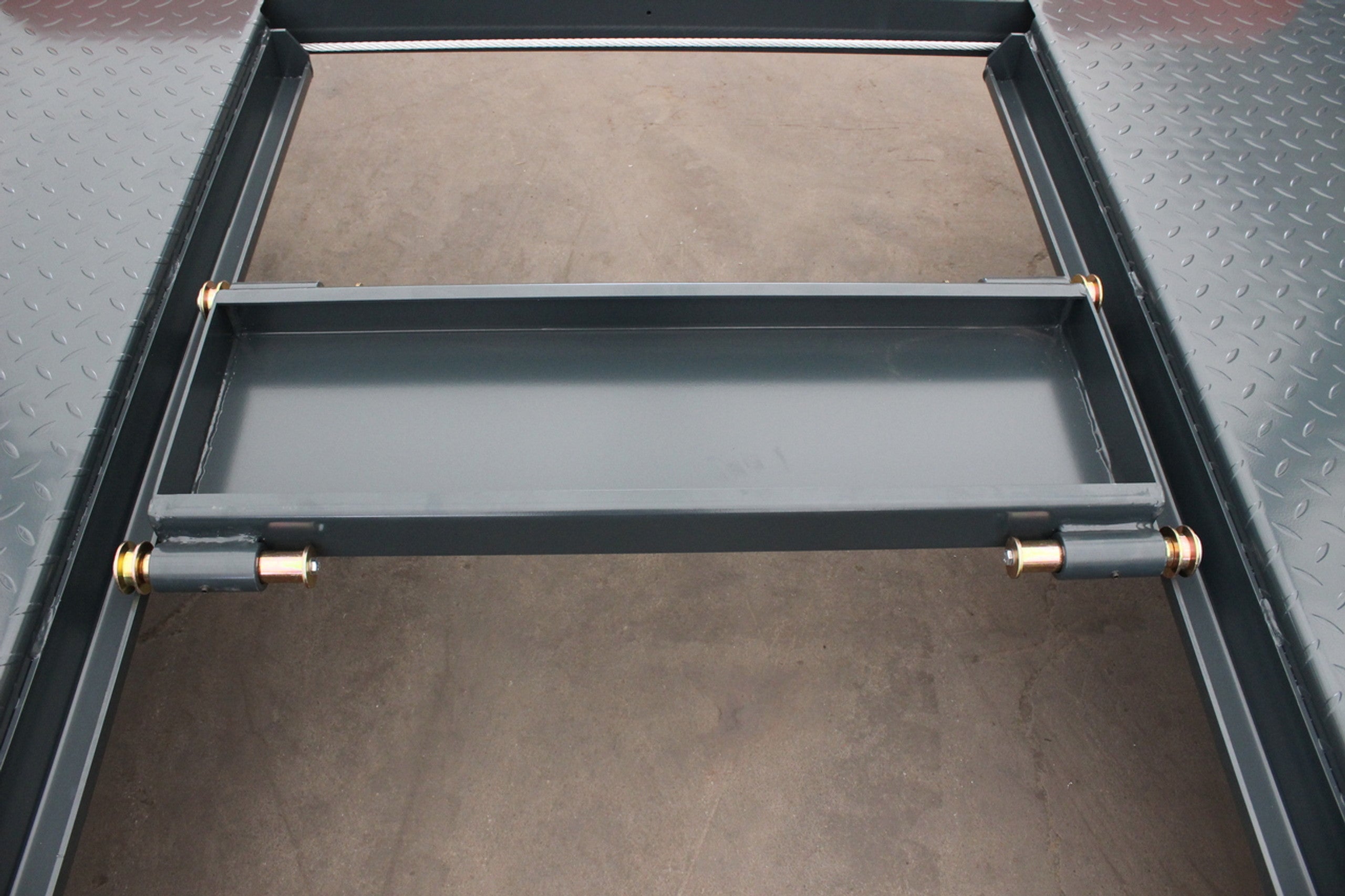 Stratus Compact Enclosed 4 Post 9k lbs Storage Parking Car Lift w/casters SKU SAE-P49C