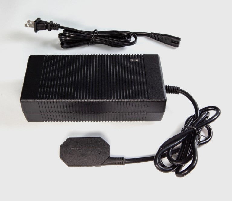 FreeFly SL8 Fast Charger SKU 910-00667